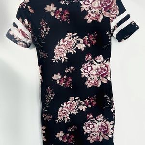 Fitter Causal florist dress 🌸